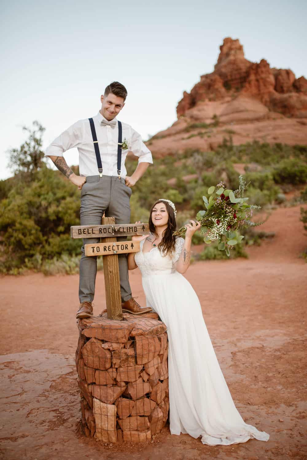 hiking-sedona-elopement-photographer