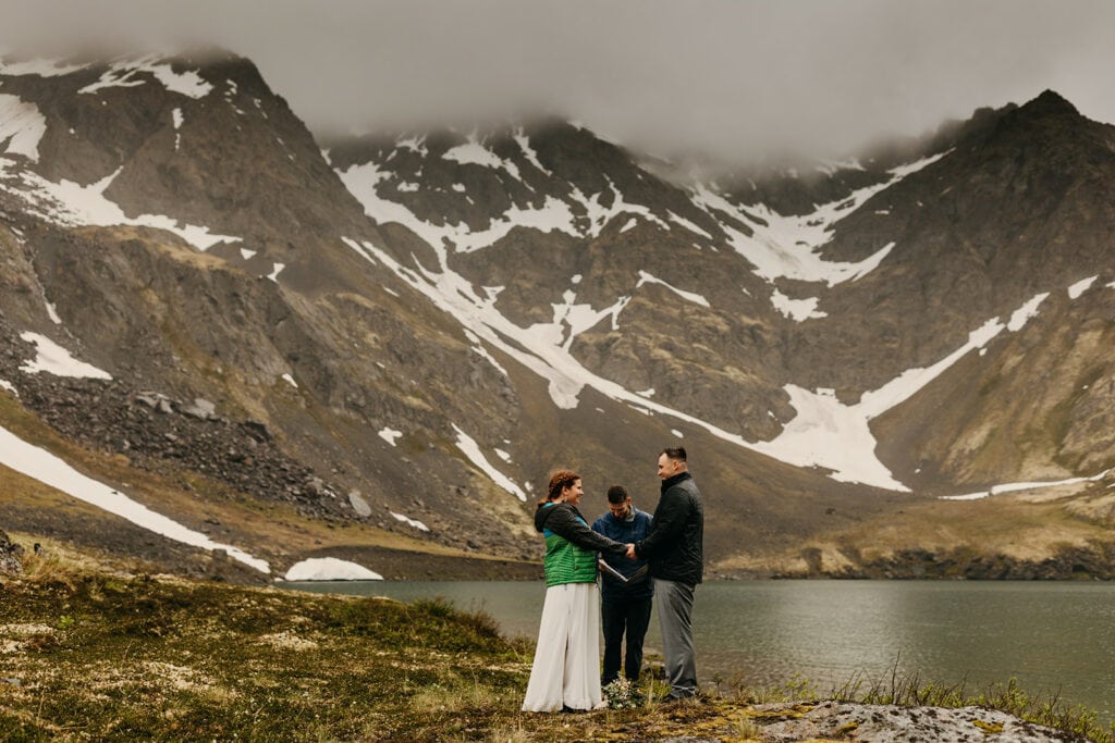 The elopement ceremony by the lake. 
